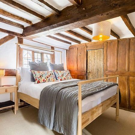 3 Masons Court The Oldest House In Stratford Upon Avon, Warwickshire. Stratford-upon-Avon Exterior foto